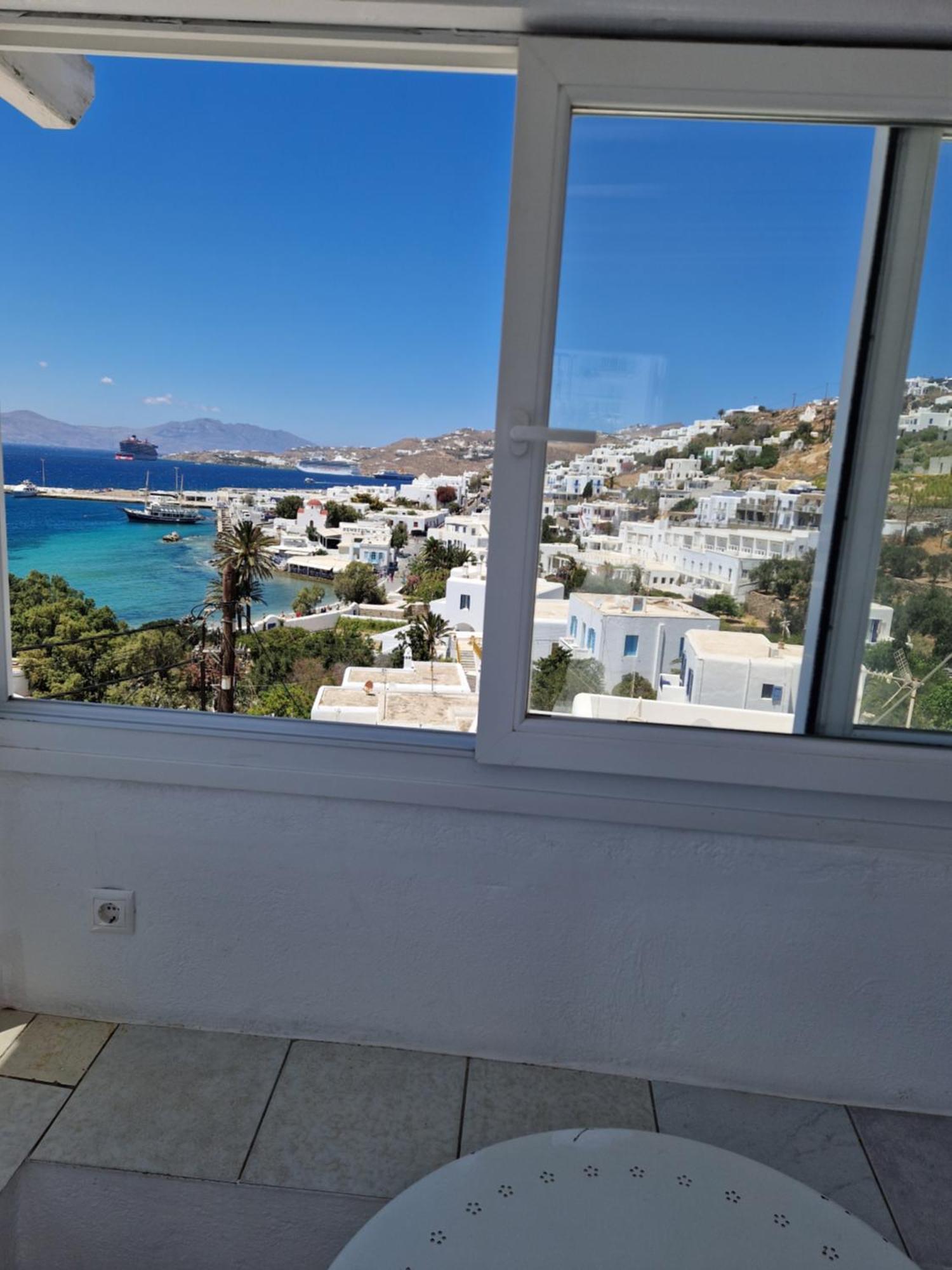 Seaview * Mykonos Town